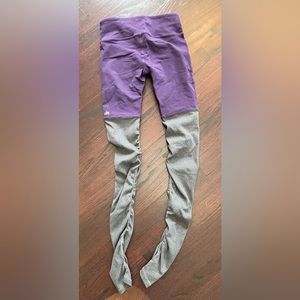 ALO Godess Leggings Womens Size XS Purple & Grey Stretch Yoga Workout